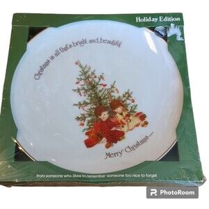 Holly Hobbie Merry Christmas Dinner Plate With Gold Trim Genuine Porcelain NEW